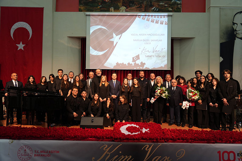 Muğla'da öğrencilerden tiyatro gösterisi ve sergi 2