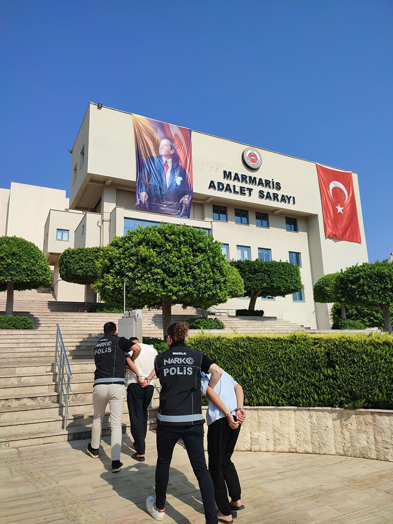 Muğla'nın 2 ilçesinde yüklü miktarda uyuşturucu operasyonu, 18 Temmuz 2025