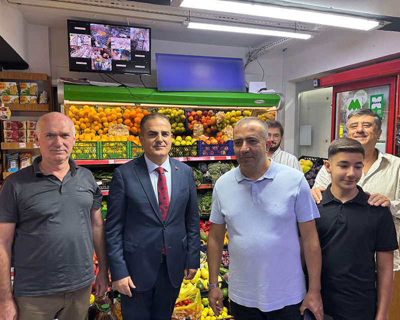 Muğla Valisi Dr. İdris Akbıyık Bodrum çarşı esnaf ziyareti, 06 Ekim 2025