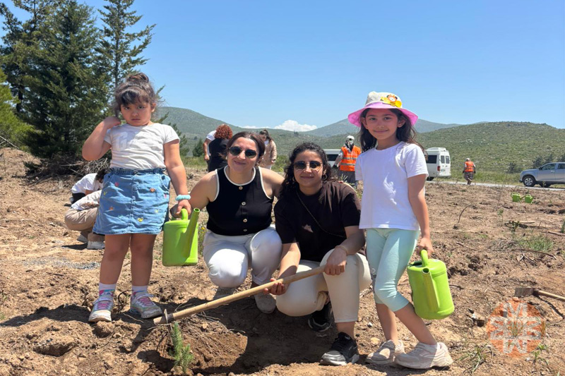 Bodrum'da Aile Yılı ve Anneler Günü için fidan dikildi 3