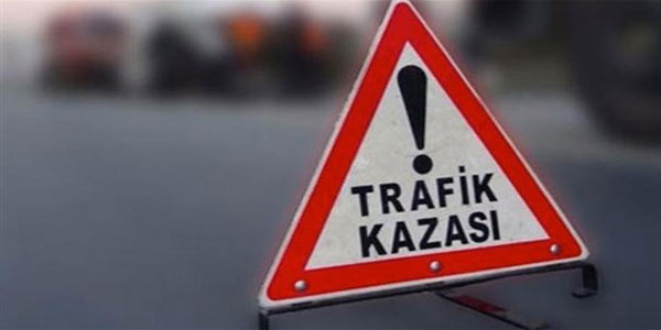 Trafik kazası uyarı levhası