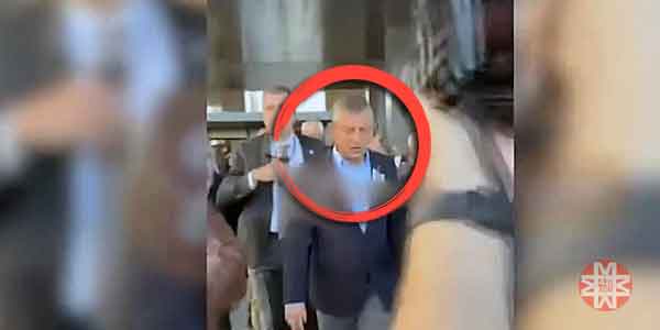 Özgür Özel'e yumruklu saldırı 3