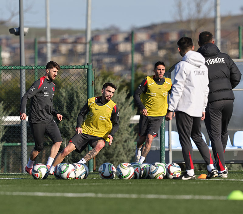 A Milli Futbol Takımı, UEFA A Ligi için Macaristan karşısında 2