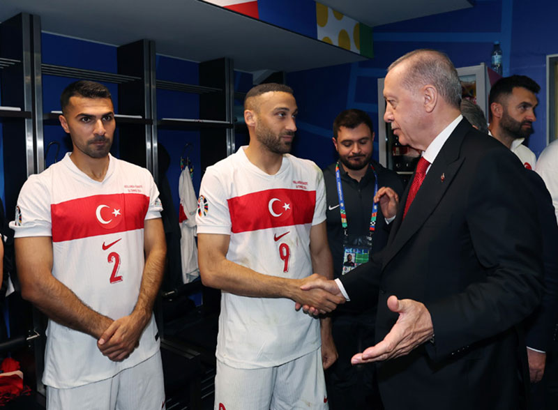 Erdoğan'dan futbolculara ziyaret 3